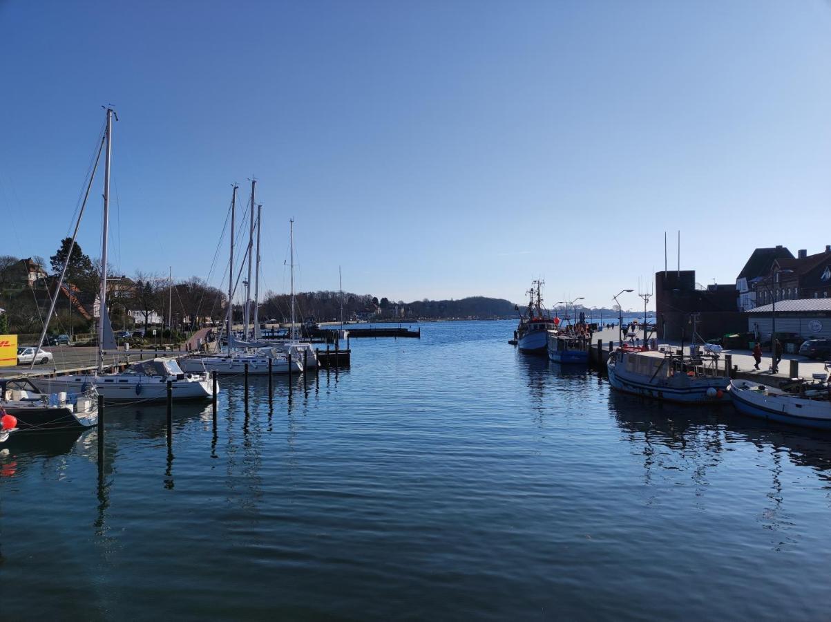 Pier 12 Ferienwohnung Eckernförde Exterior foto